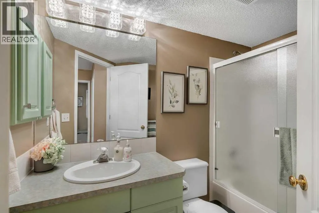 215, 10 Sierra Morena Mews SW