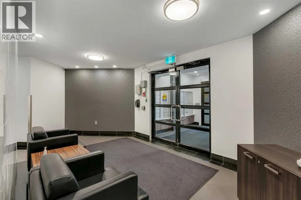 215, 10 Sierra Morena Mews SW