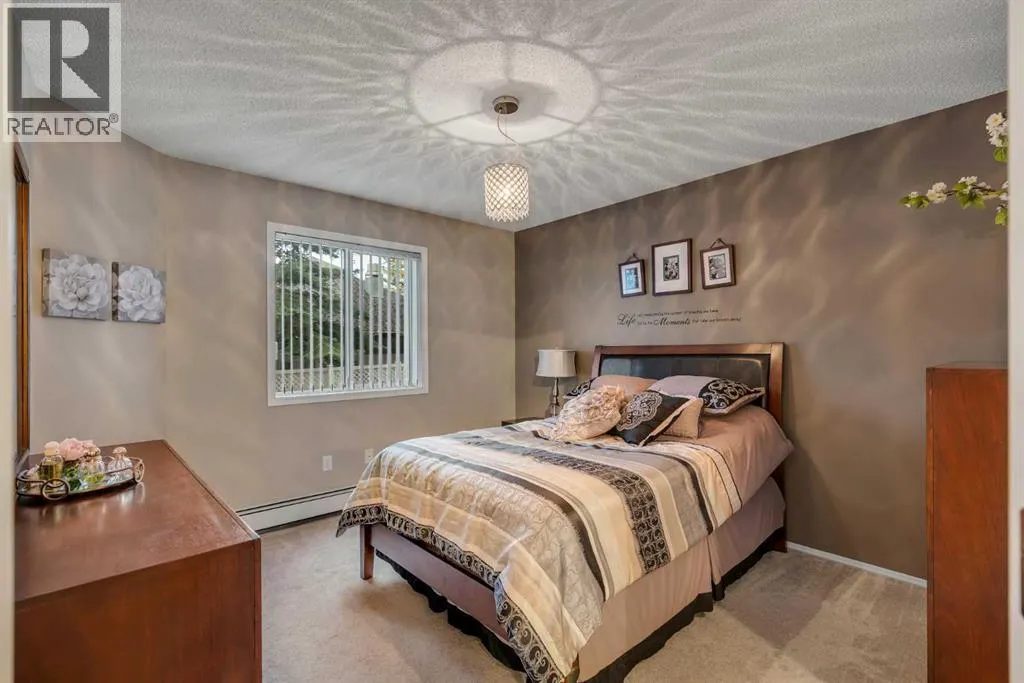 215, 10 Sierra Morena Mews SW