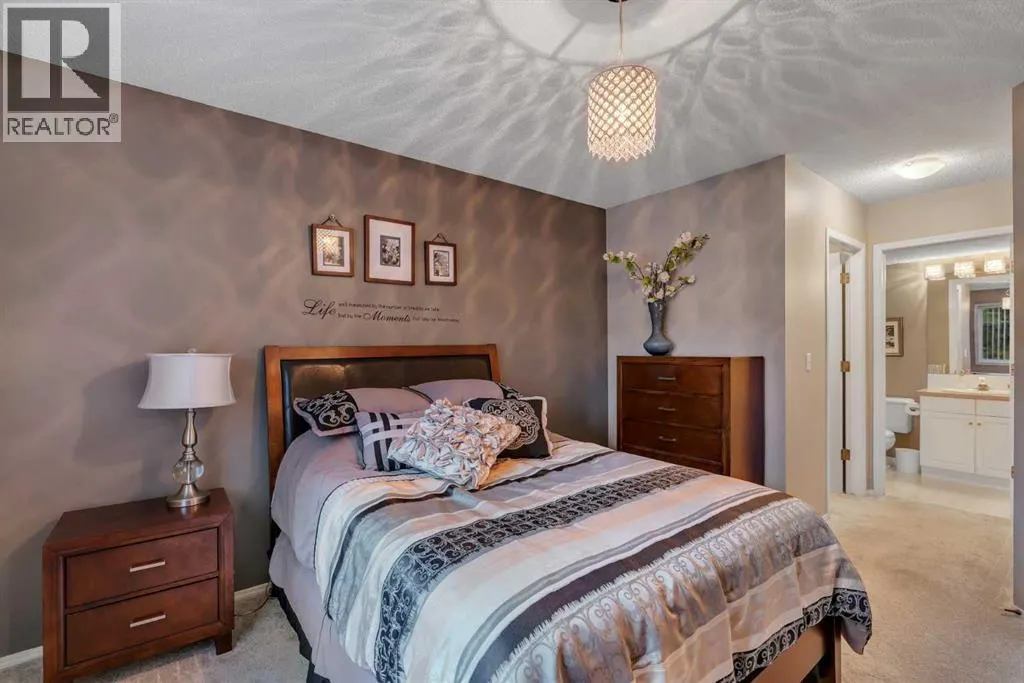 215, 10 Sierra Morena Mews SW