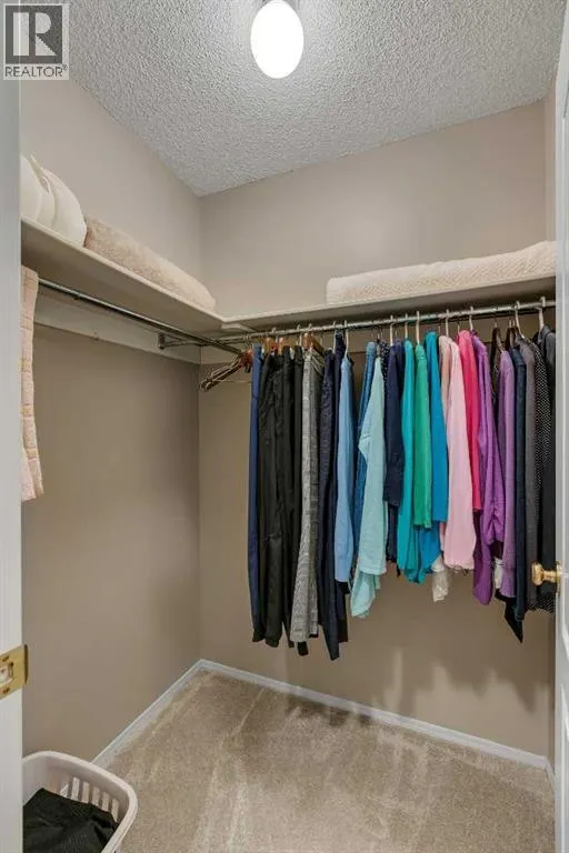 215, 10 Sierra Morena Mews SW