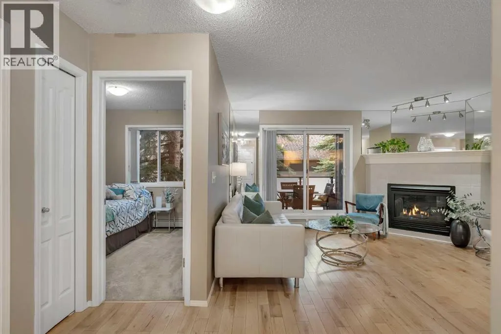 215, 10 Sierra Morena Mews SW