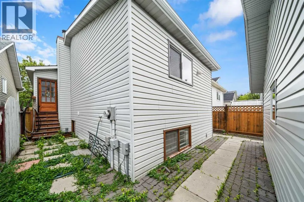 107 Tararidge Close NE