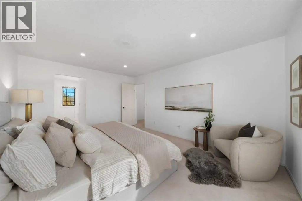 52 West Mitford Crescent