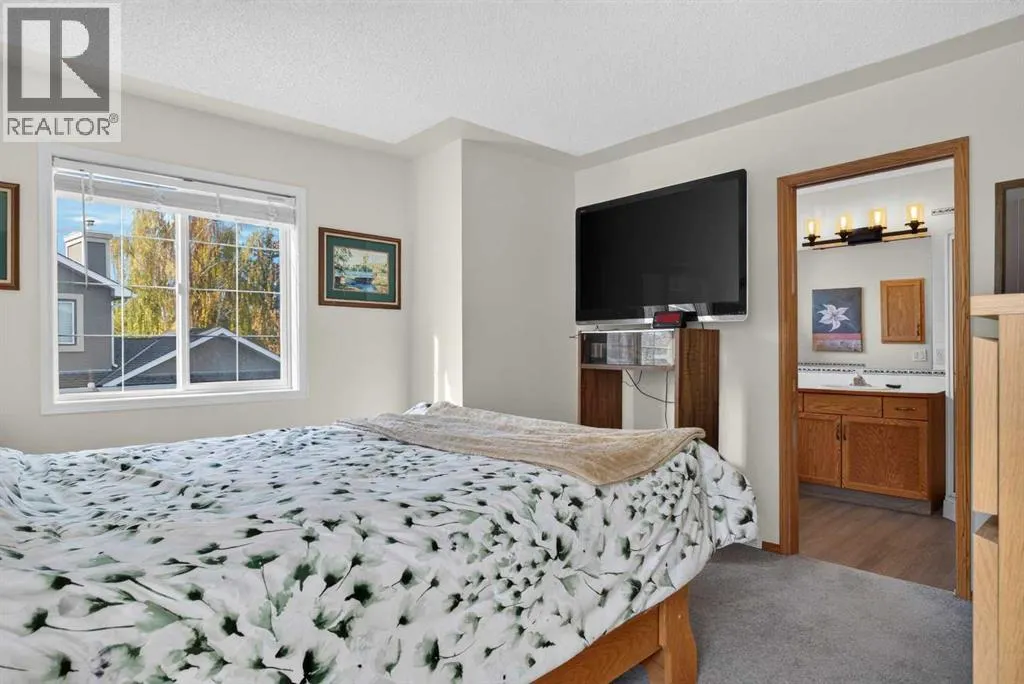 302 Mt Mckenzie Gardens SE