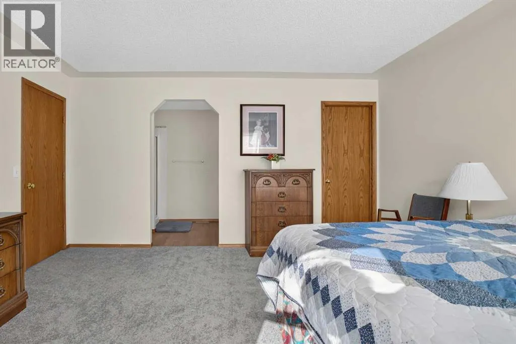302 Mt Mckenzie Gardens SE