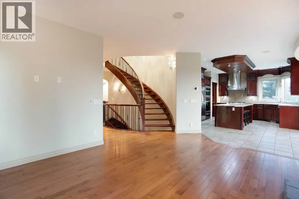 135 Coopers Hill SW