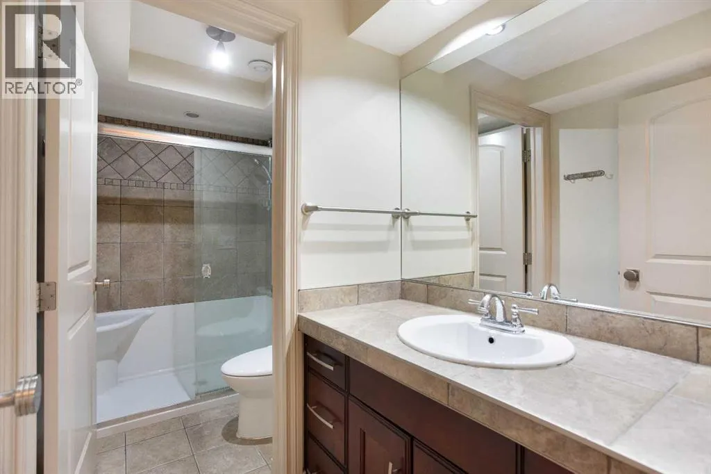 135 Coopers Hill SW