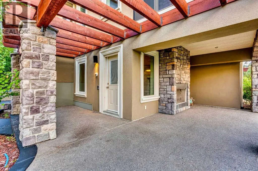 135 Coopers Hill SW