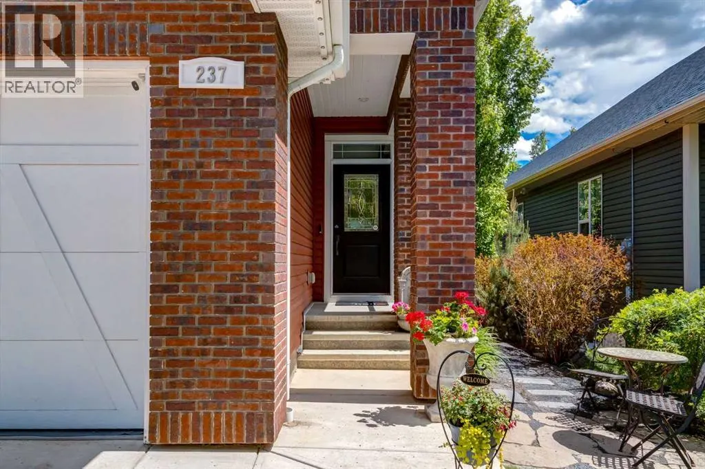 237 Aspenmere Circle