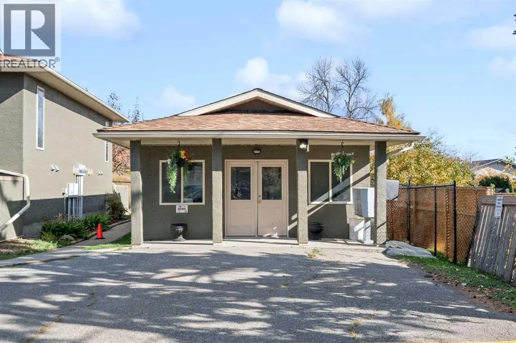 1, 29 Poplar Avenue