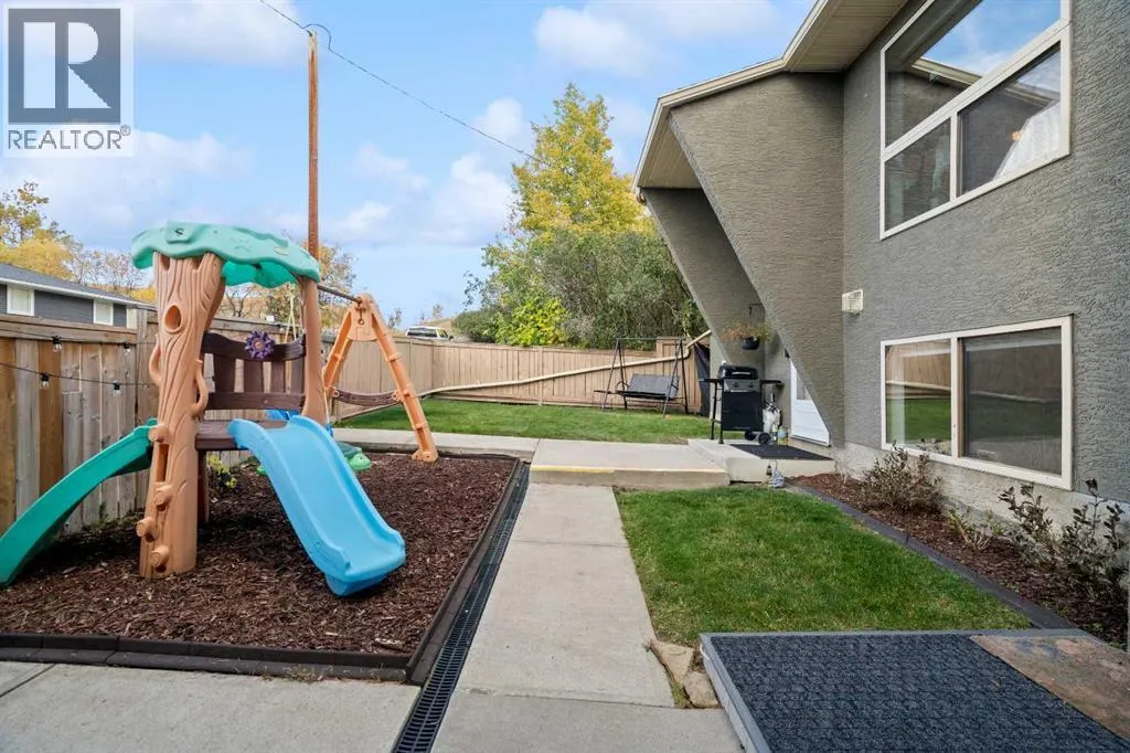 1, 29 Poplar Avenue