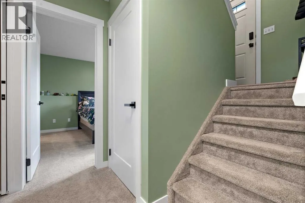 1, 29 Poplar Avenue
