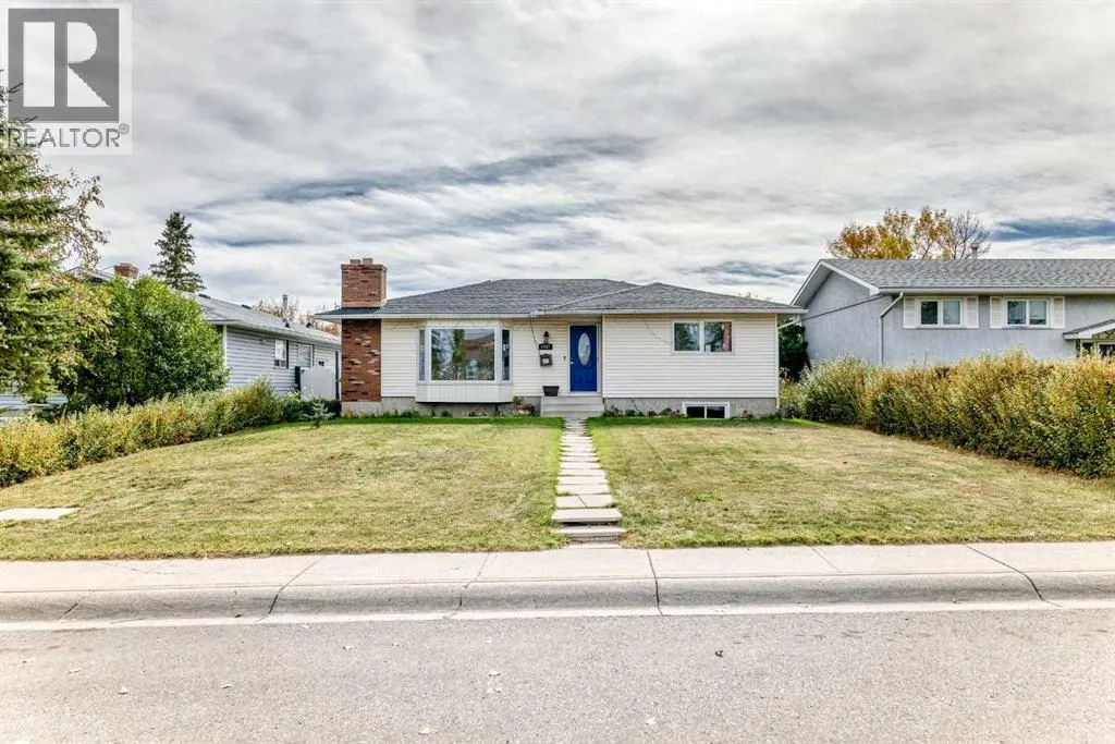 5447 RUNDLEVIEW Road NE