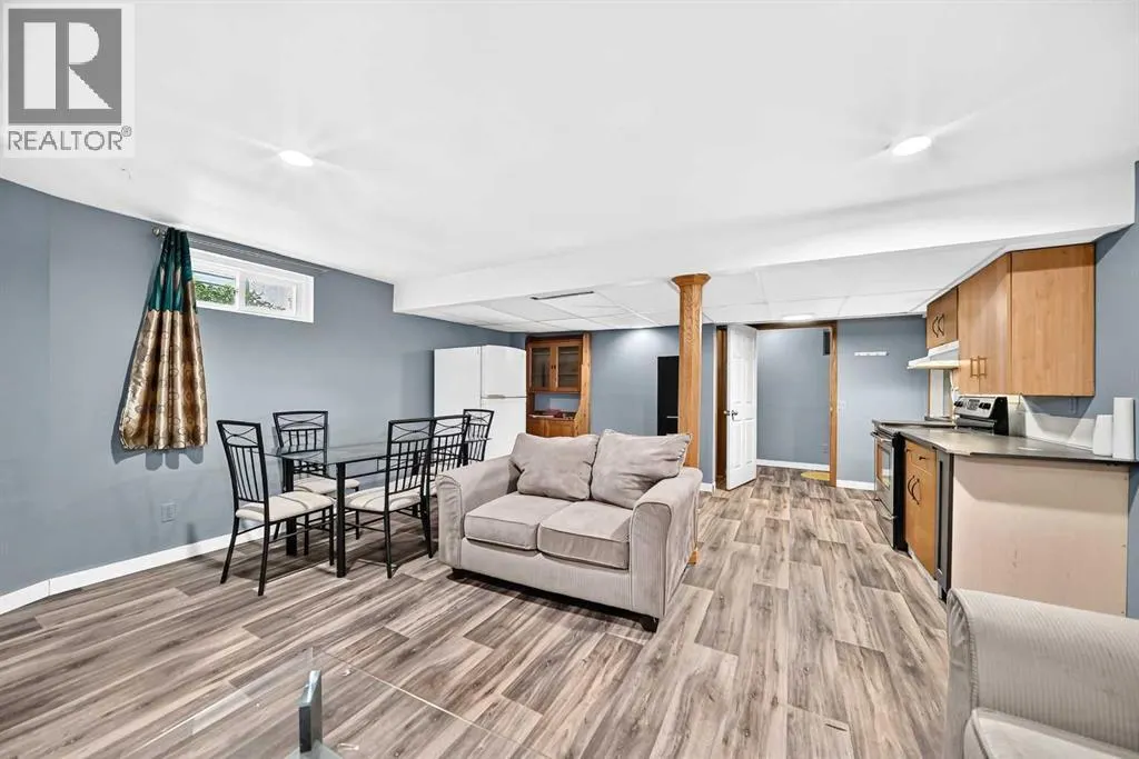 5447 RUNDLEVIEW Road NE