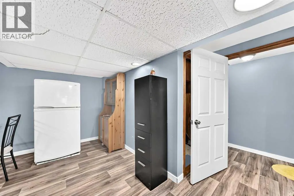 5447 RUNDLEVIEW Road NE