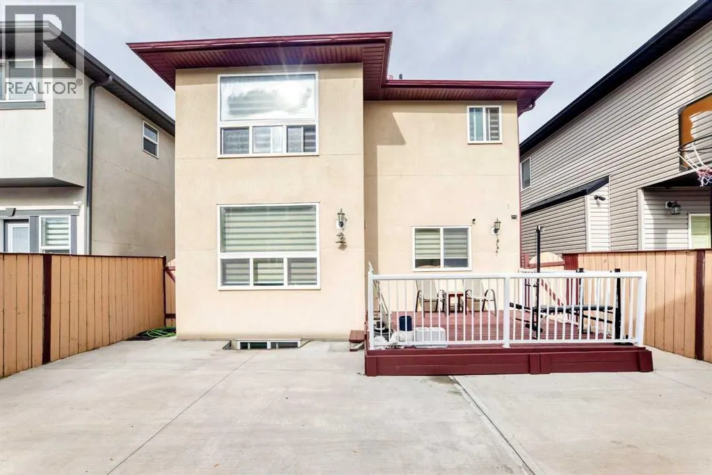 336 Saddlemont Boulevard NE