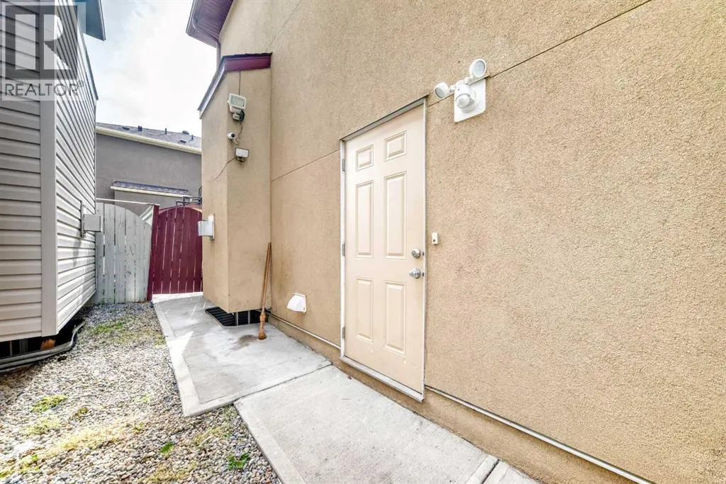 336 Saddlemont Boulevard NE