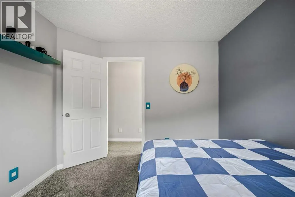 163 West Lakeview Passage