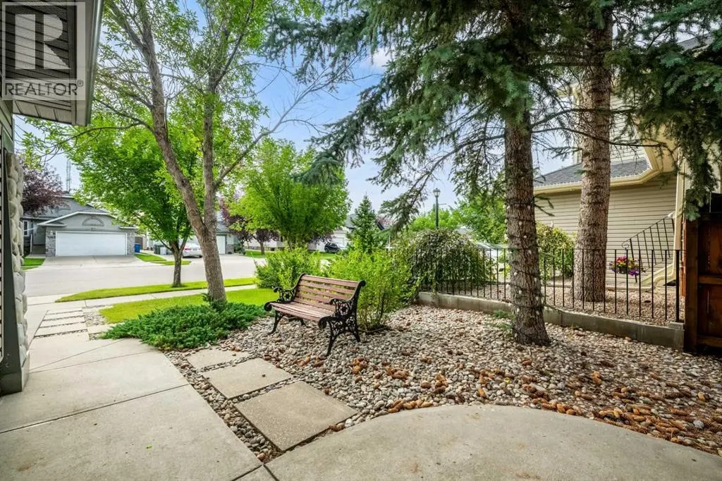163 West Lakeview Passage