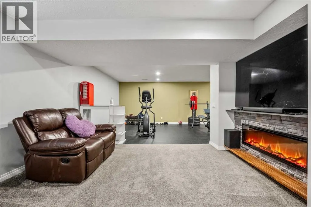 163 West Lakeview Passage