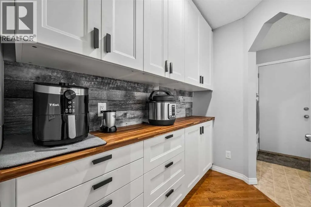 163 West Lakeview Passage