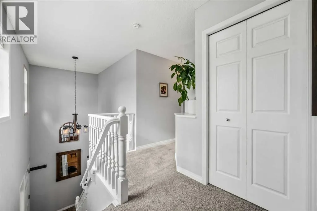 163 West Lakeview Passage
