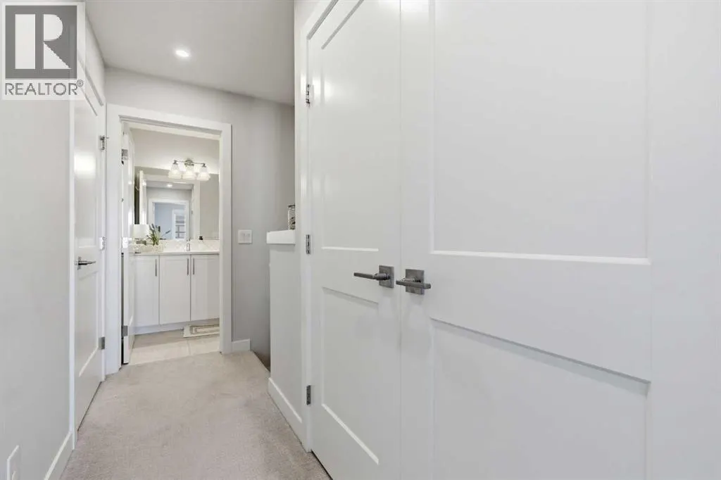 307 Crestridge Common SW