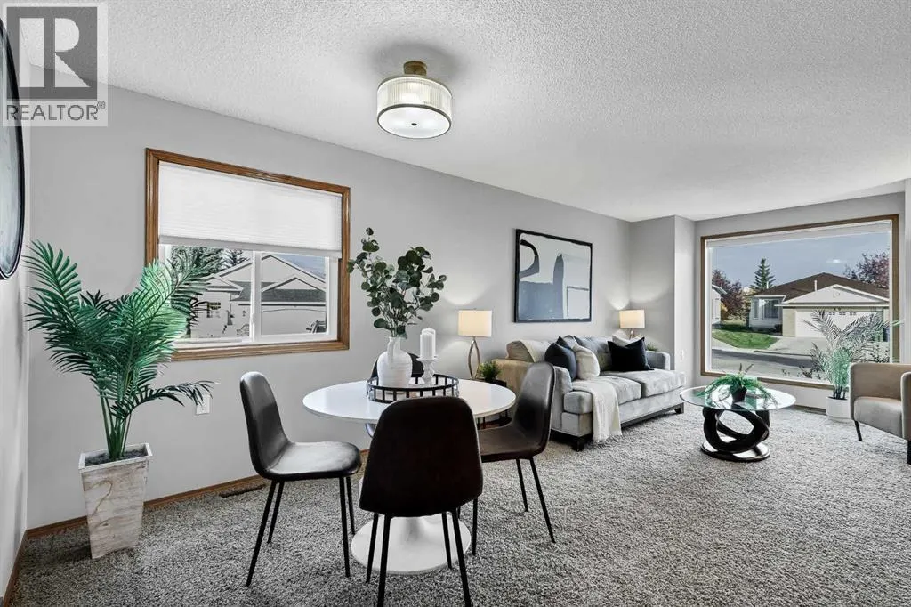 39 Woodside Close NW