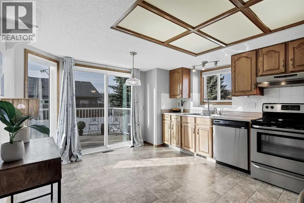 39 Woodside Close NW