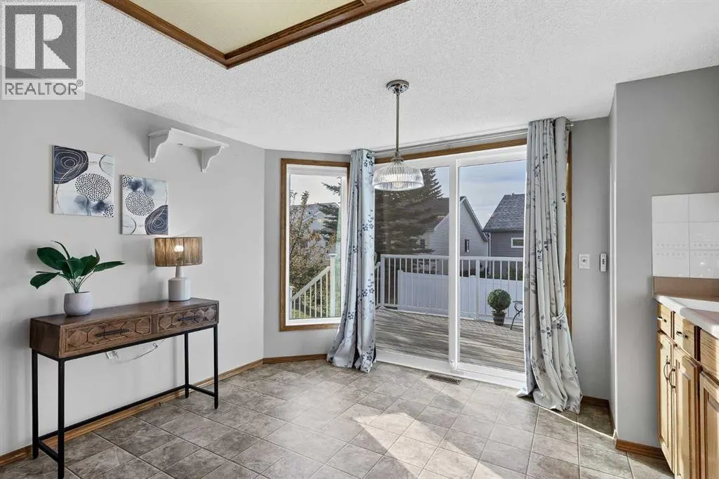 39 Woodside Close NW