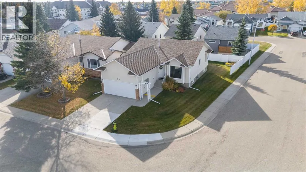 39 Woodside Close NW