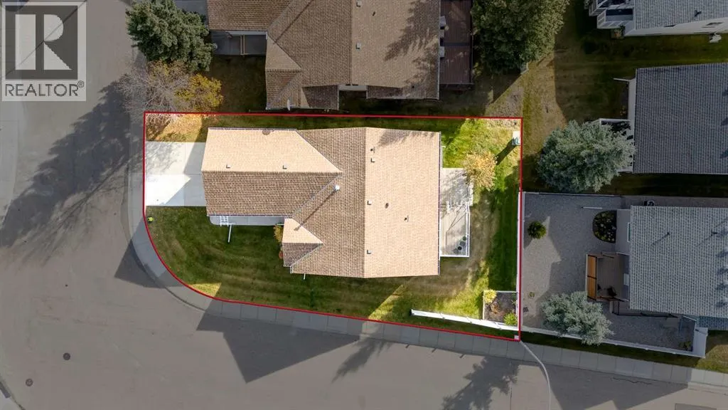 39 Woodside Close NW