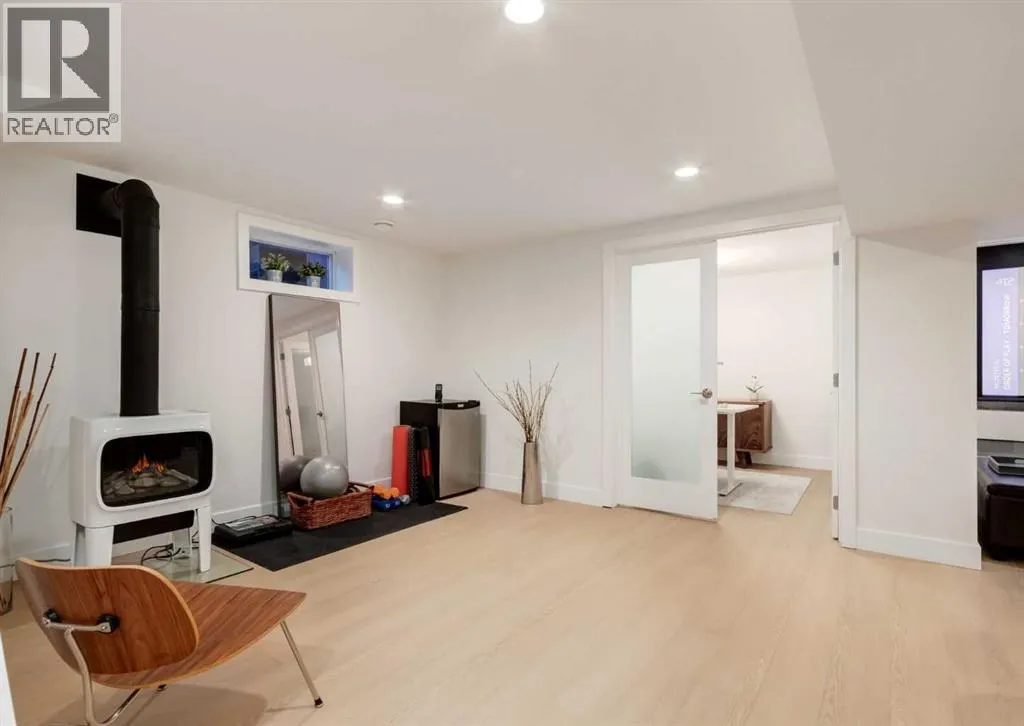20 Gainsborough Drive SW