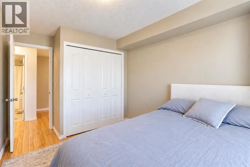 1309, 2395 Eversyde Avenue SW