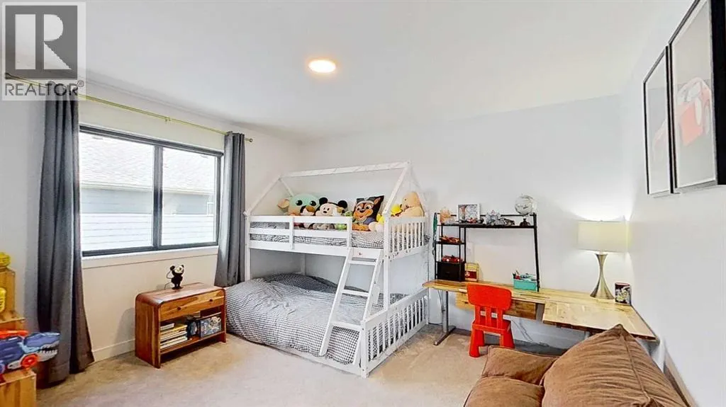 3 Highwood Drive