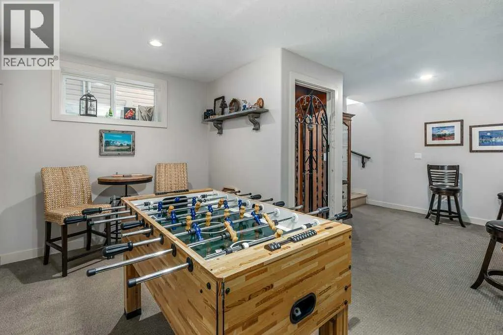 312 Crawford Close