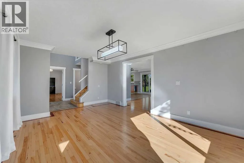 707 East Lakeview Road