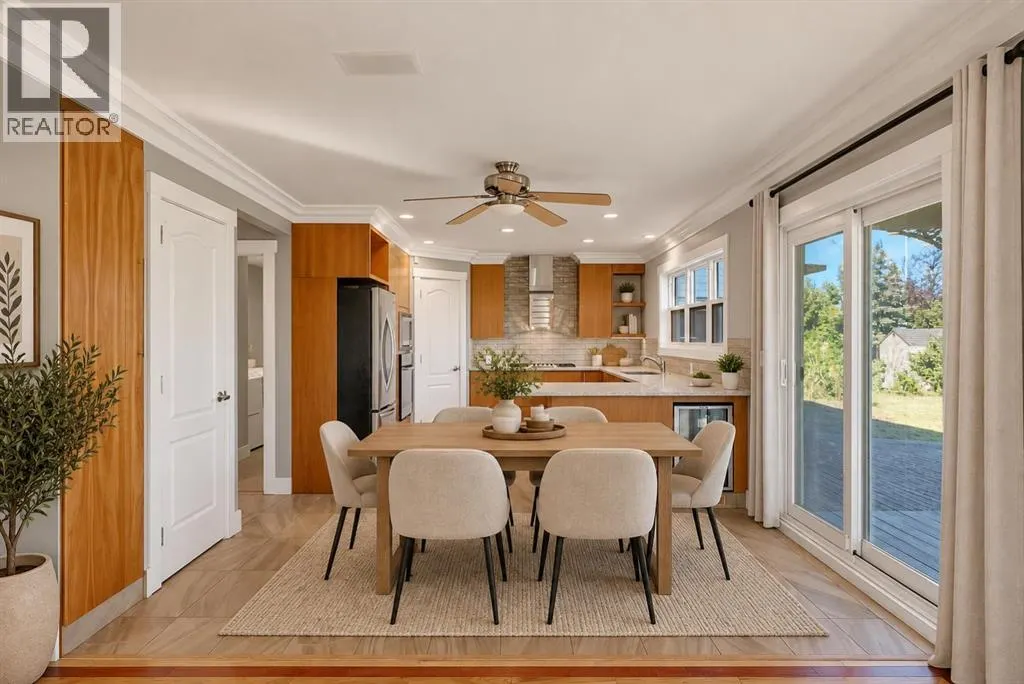 707 East Lakeview Road