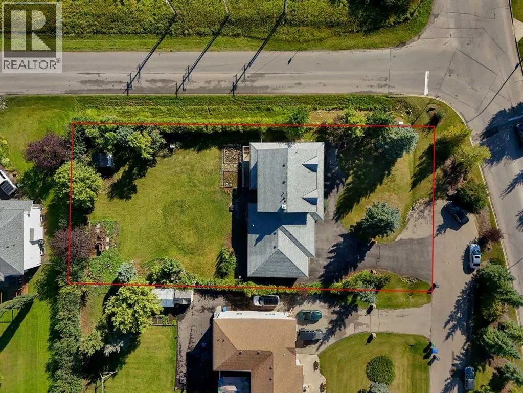 707 East Lakeview Road