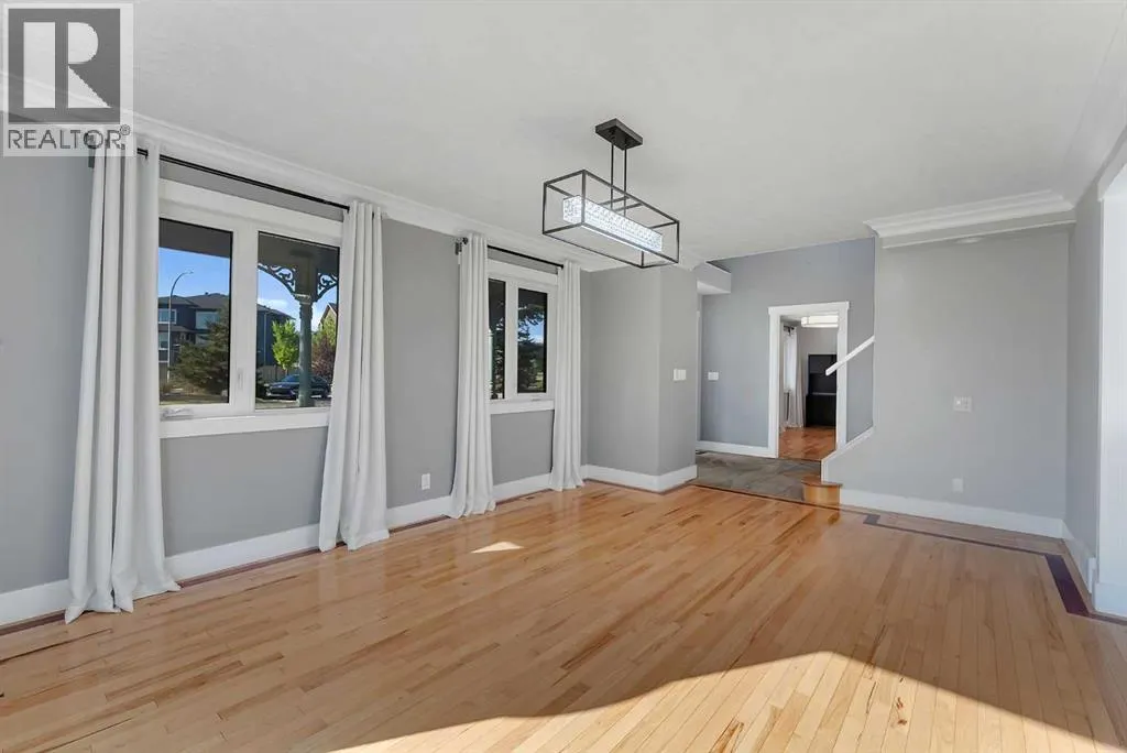 707 East Lakeview Road