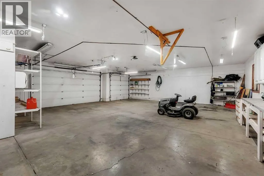 707 East Lakeview Road