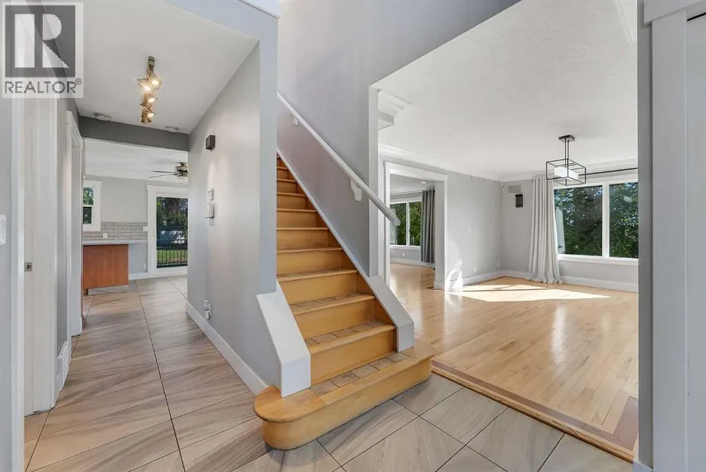 707 East Lakeview Road