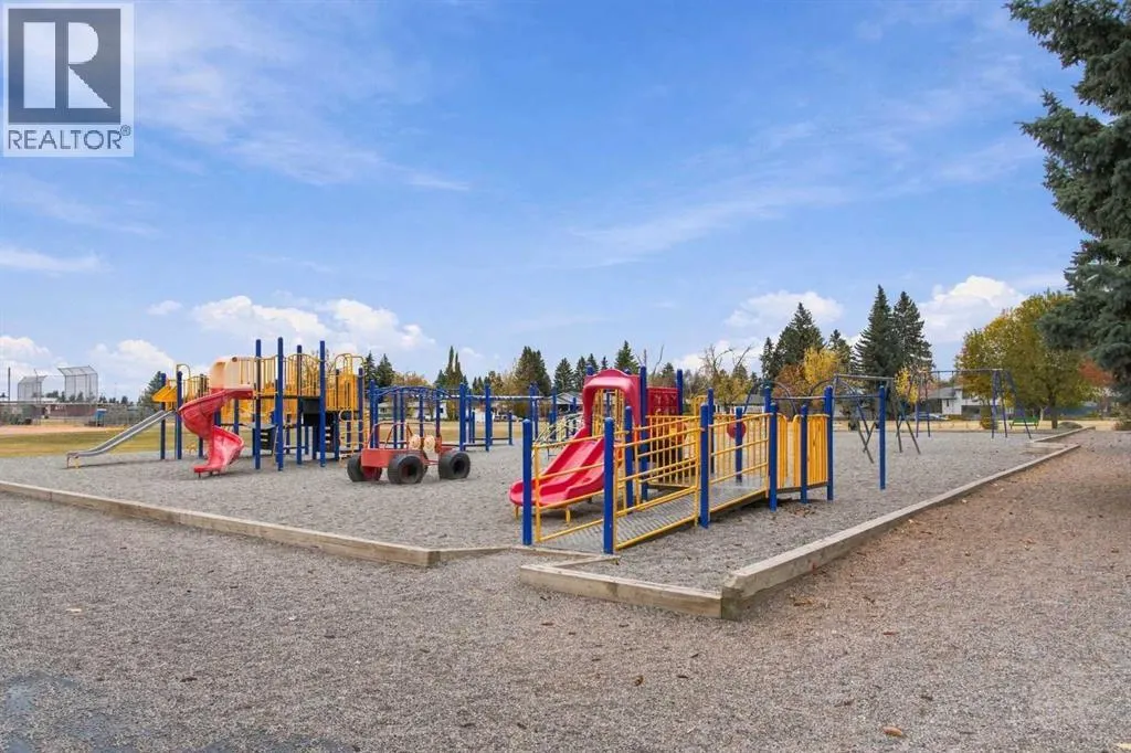 101, 550 Westwood Drive SW