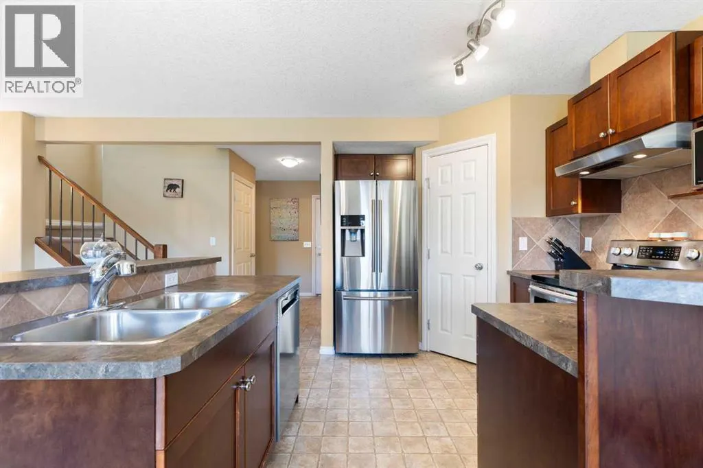 11 Royal Crest Court NW