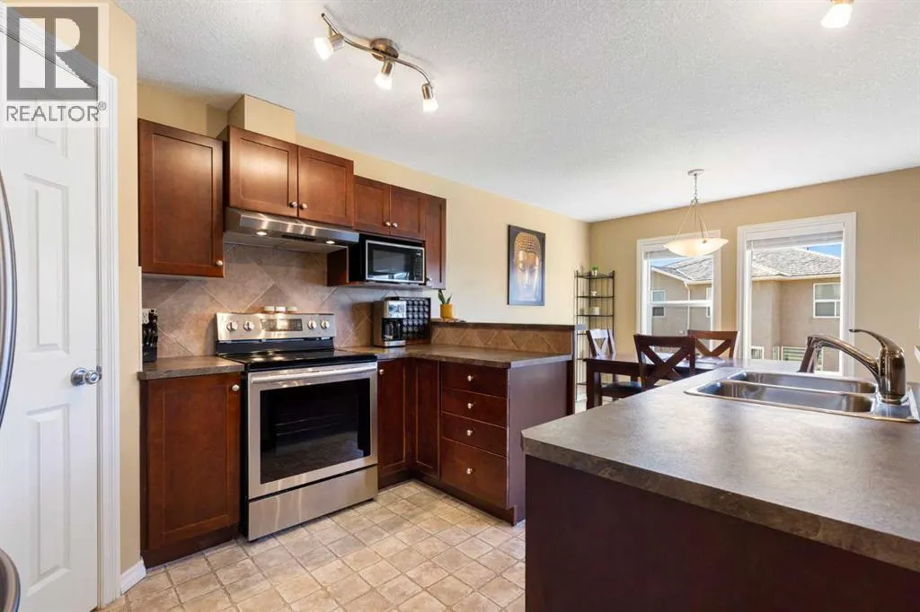 11 Royal Crest Court NW