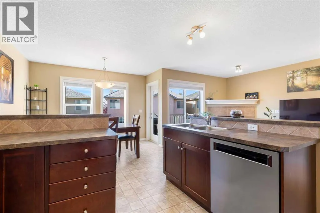11 Royal Crest Court NW