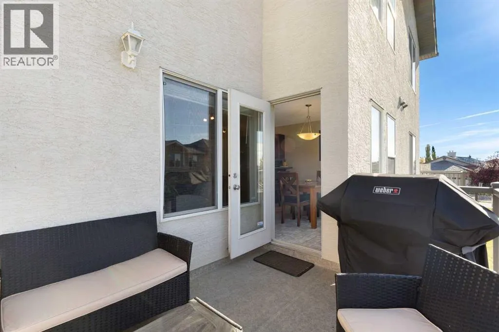 11 Royal Crest Court NW