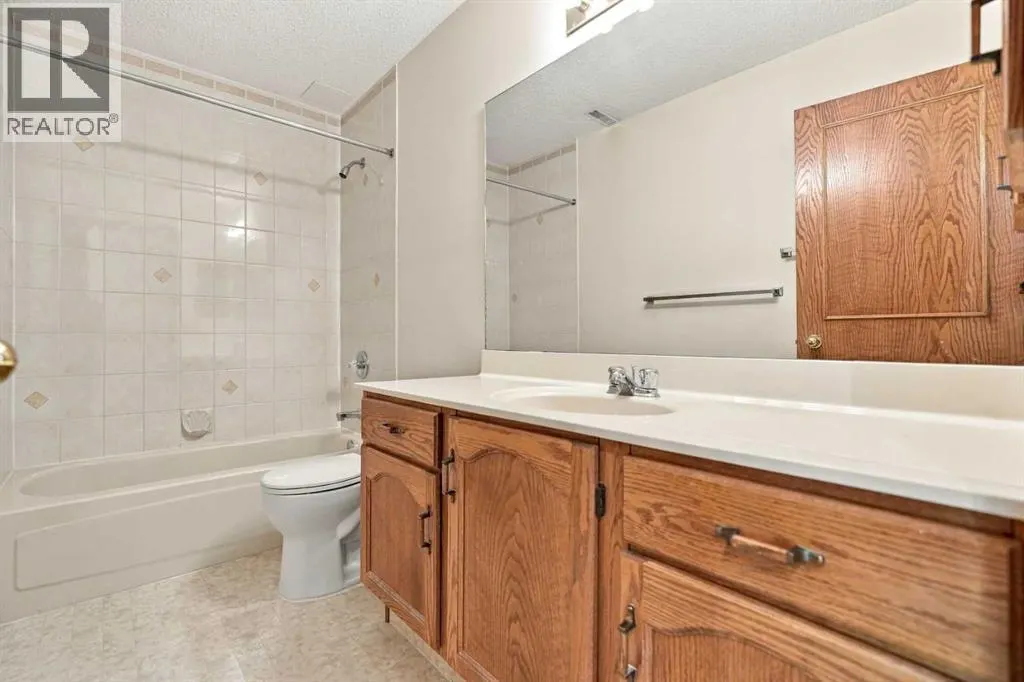 51 Edgebrook Circle NW