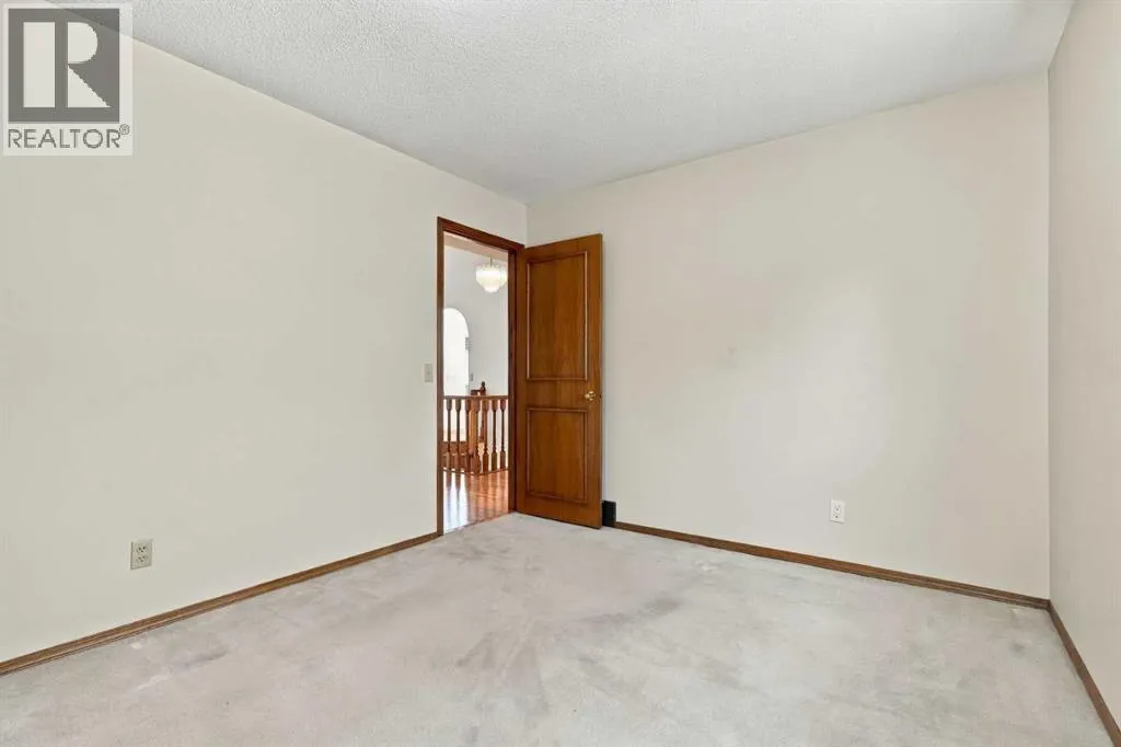 51 Edgebrook Circle NW